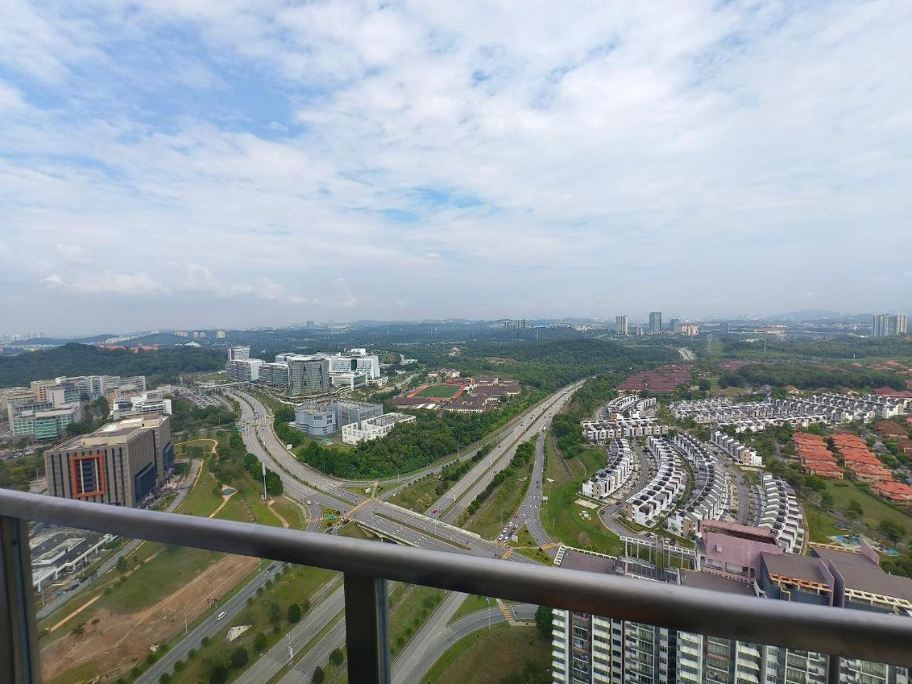 The Moon Homestay At Putrajaya Exterior foto